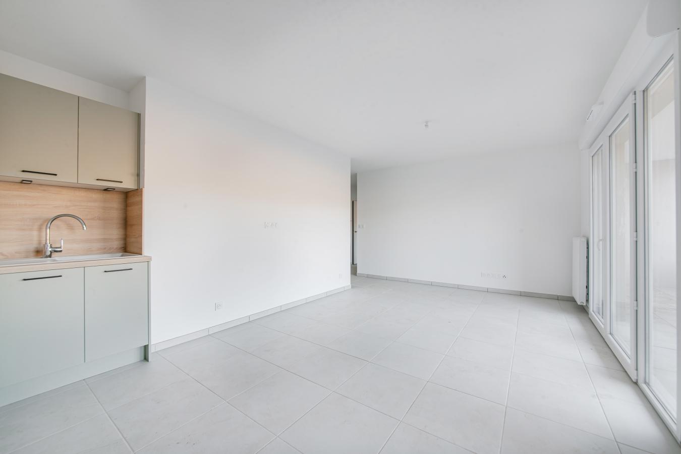 
																																							3 pièces - 
																																						RDC - 59m² - 954,37 € - Photo #6