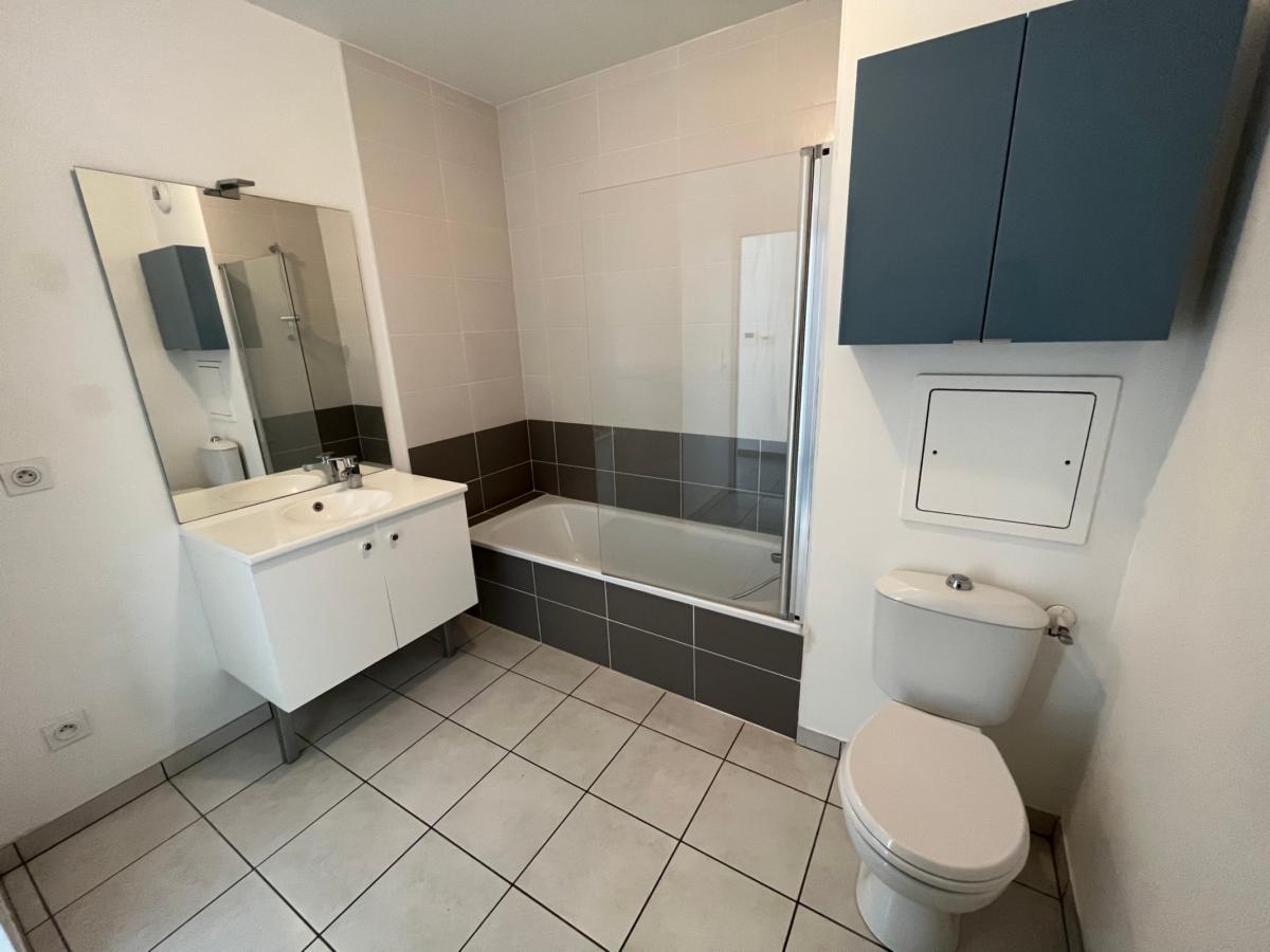 2 pièces - 2ème étage - 44m² - 632,18 € - Photo #4
