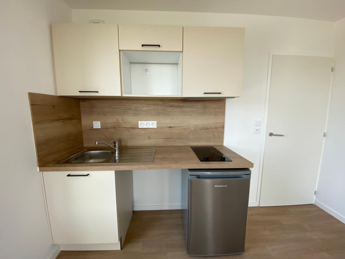 2 pièces - 7ème étage - 45m² - 702,43 € - Photo #2