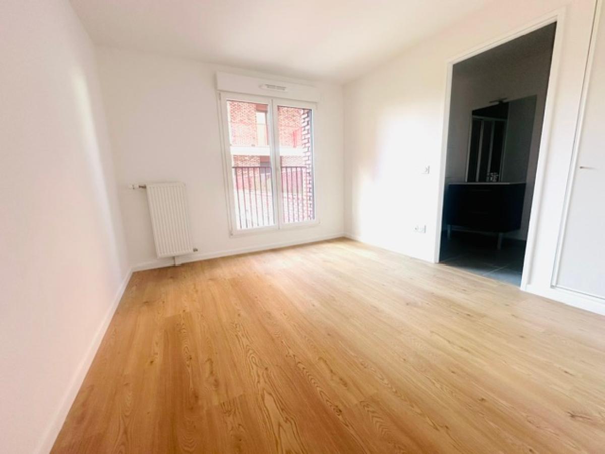 4 pièces - 1er étage - 87m² - 1 523,42 € - Photo #2