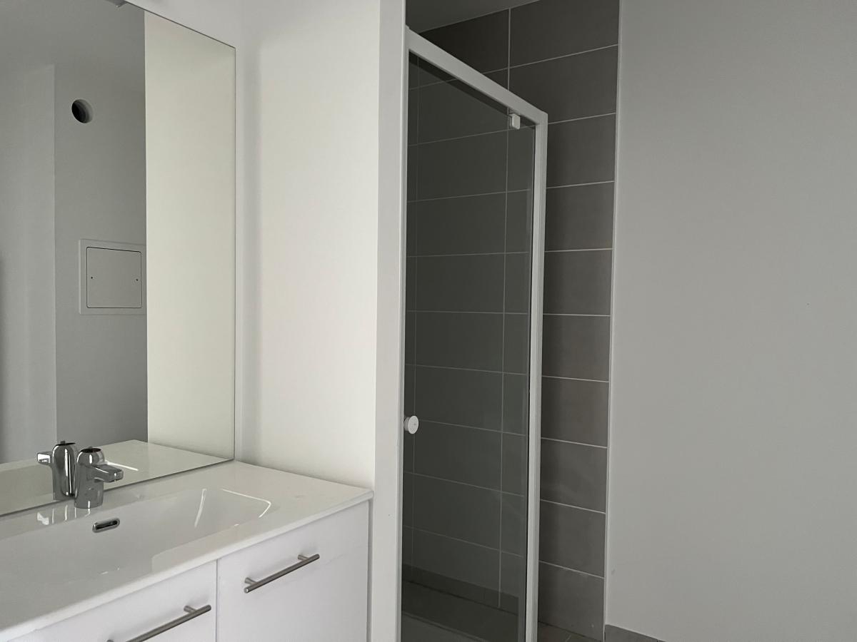 
																																							1 pièce - 
																																						2ème étage - 27m² - 374,76 € - Photo #4