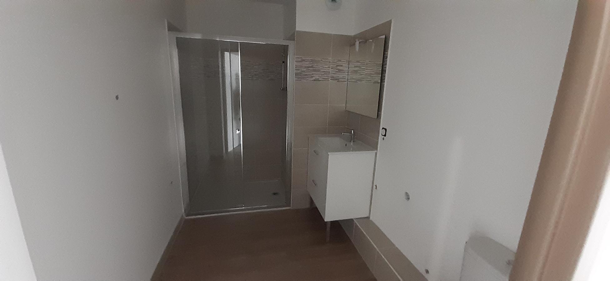 
																																							1 pièce - 
																																						2ème étage - 32m² - 498,76 € - Photo #3