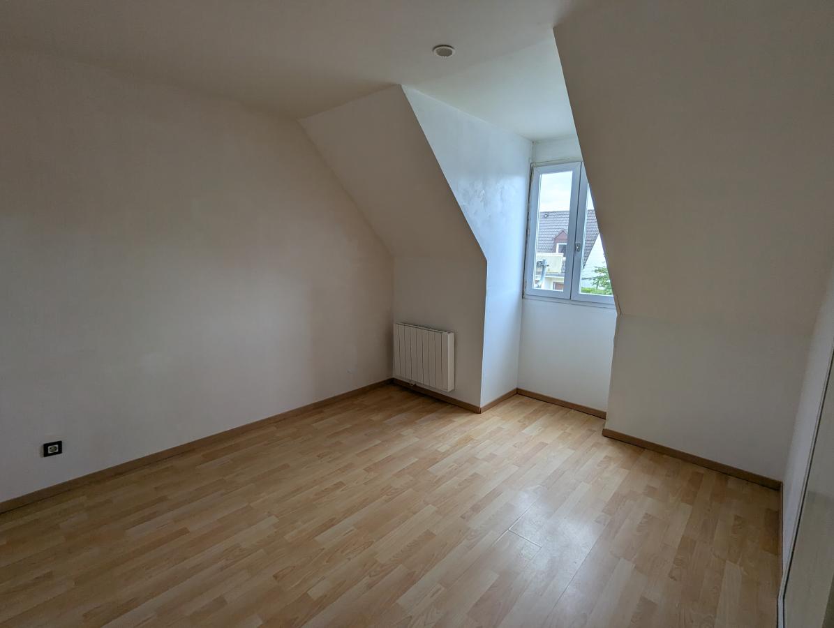 
																																							4 pièces - 
																																						RDC - 76m² - 145 000 € - Photo #2