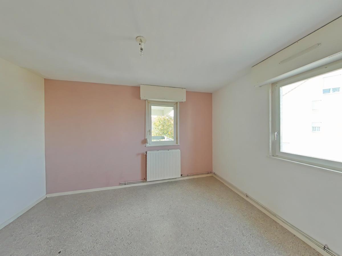 4 pièces - 1er étage - 83m² - 747,46 € - Photo #6