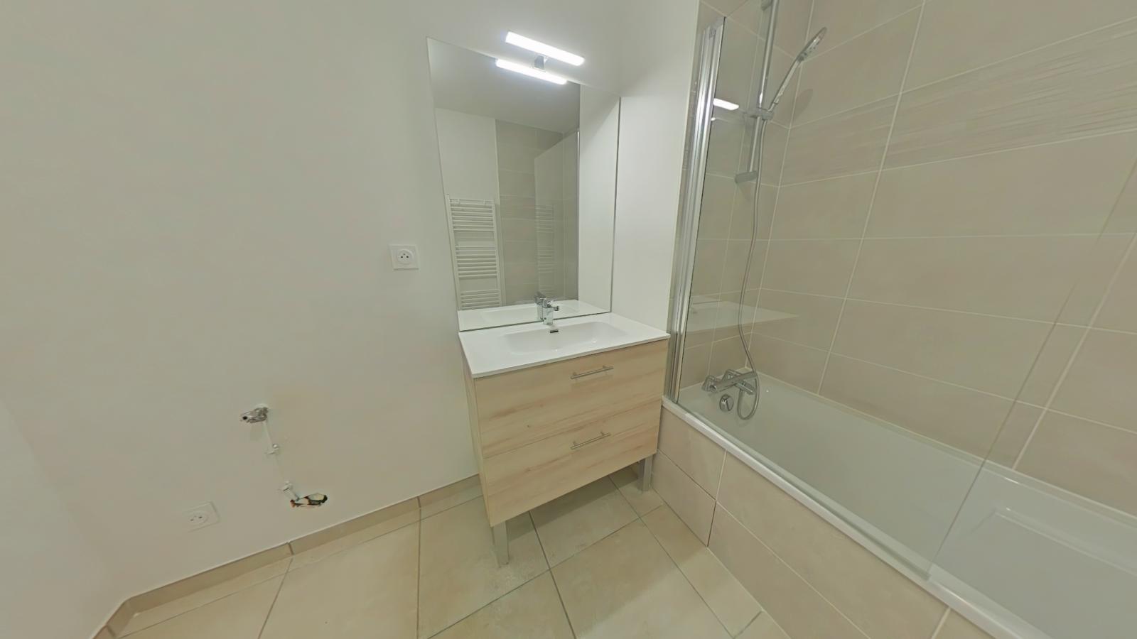 
																																							4 pièces - 
																																						2ème étage - 88m² - 1 273,23 € - Photo #5
