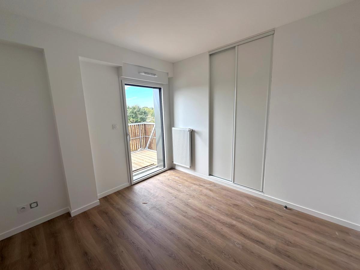 4 pièces - 4ème étage - 87m² - 1 121,29 € - Photo #6
