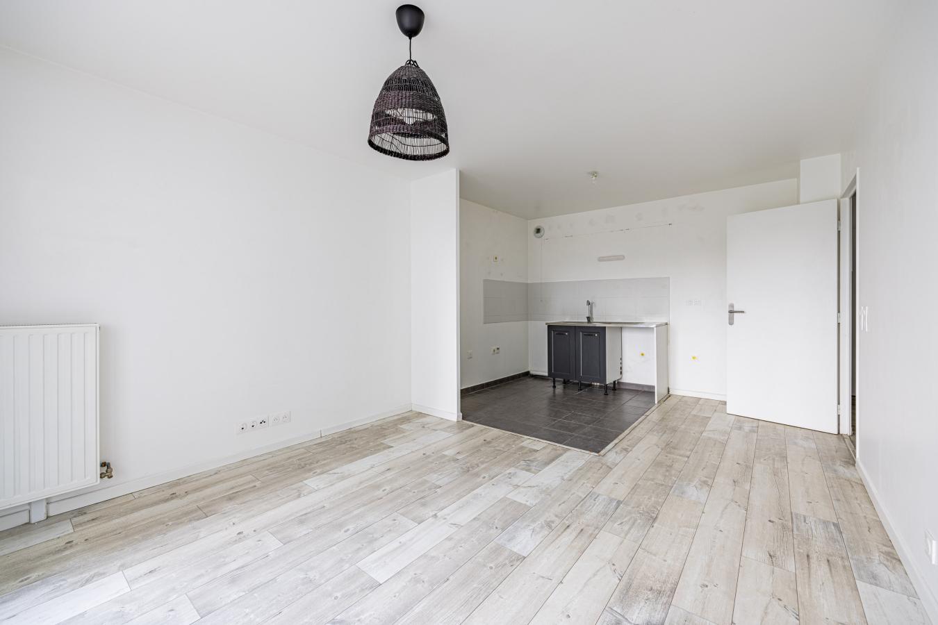 
																			2 pièces - 
																		1er étage - 47m² - 1 188,89 € - Photo #3