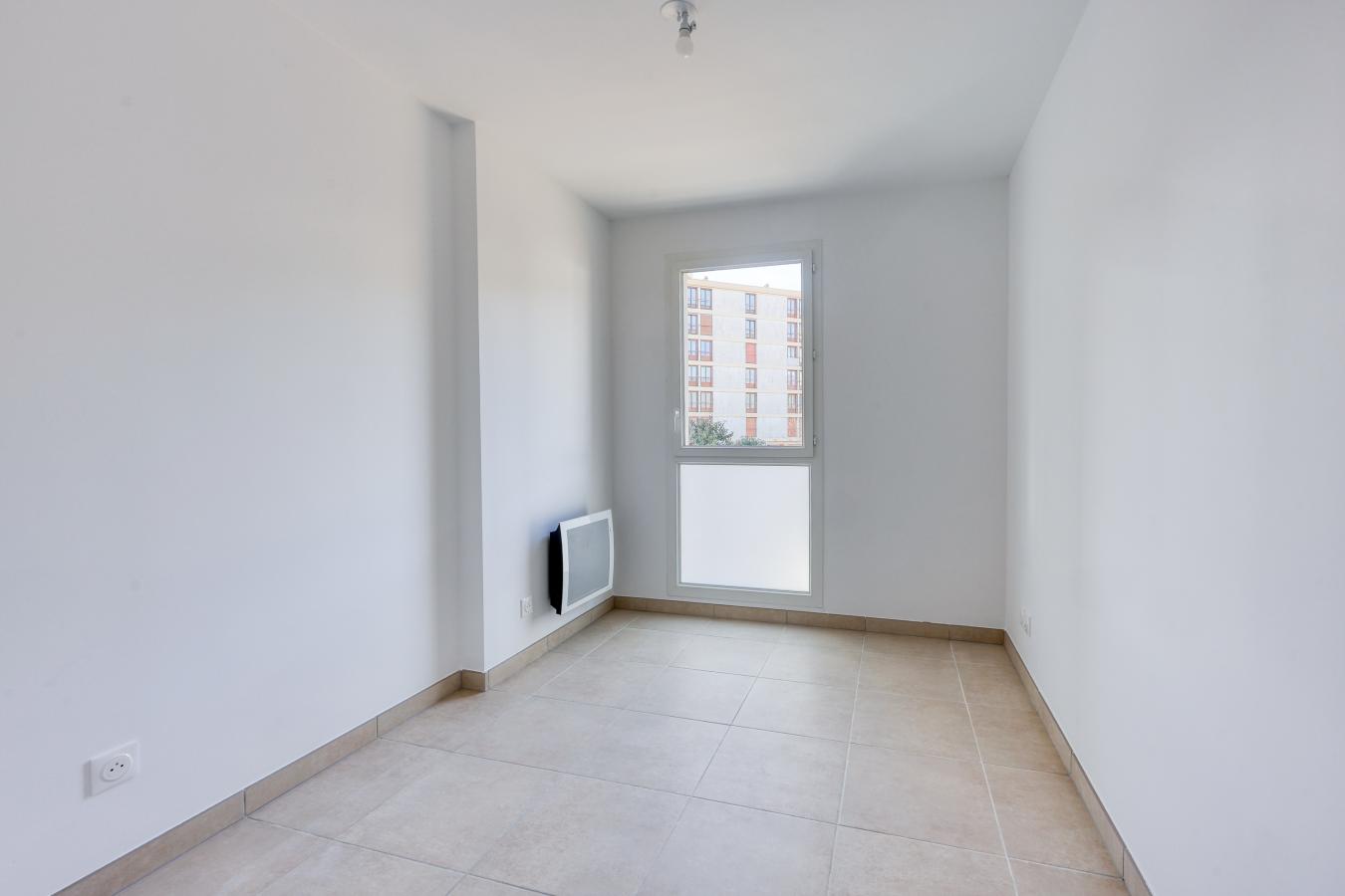 
																																							2 pièces - 
																																						2ème étage - 42m² - 687,98 € - Photo #5