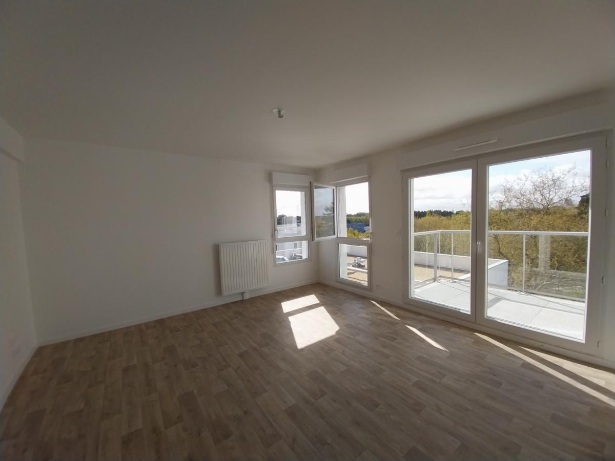
																																							2 pièces - 
																																						2ème étage - 43m² - 604,85 € - Photo #2