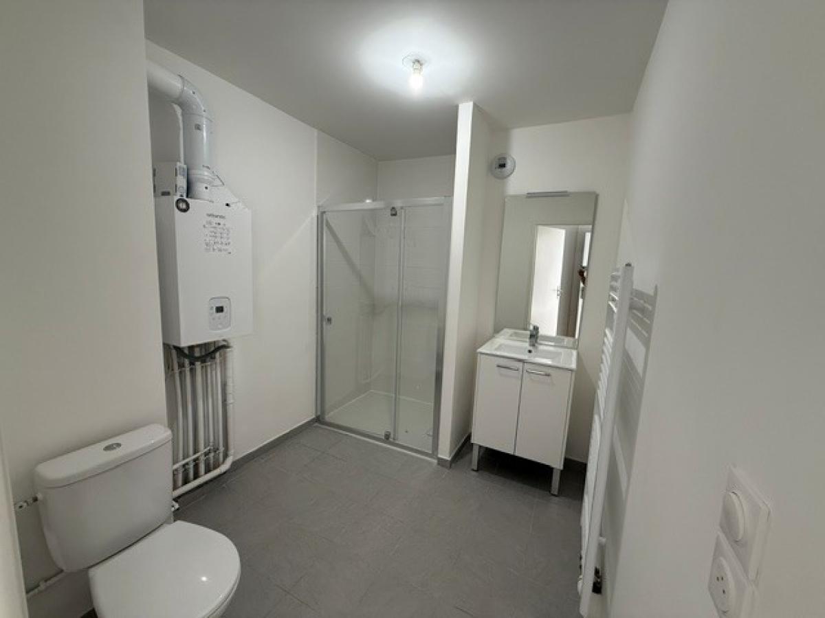 2 pièces - 2ème étage - 49m² - 652,31 € - Photo #5
