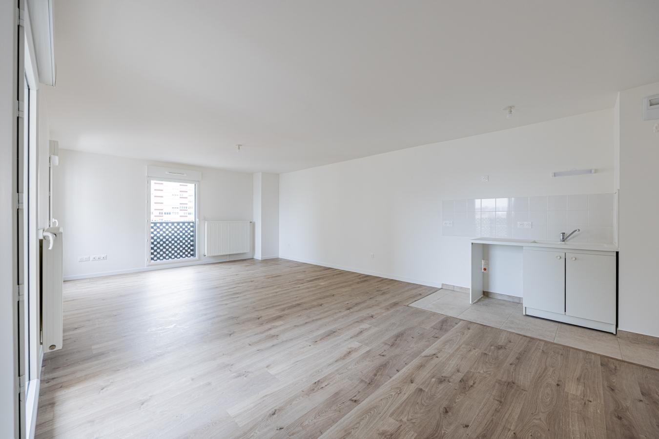 
																																							4 pièces - 
																																						5ème étage - 85m² - 1 525,64 € - Photo #3