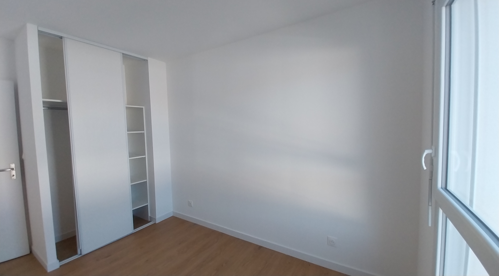 
																																							3 pièces - 
																																						1er étage - 62m² - 755,99 € - Photo #5