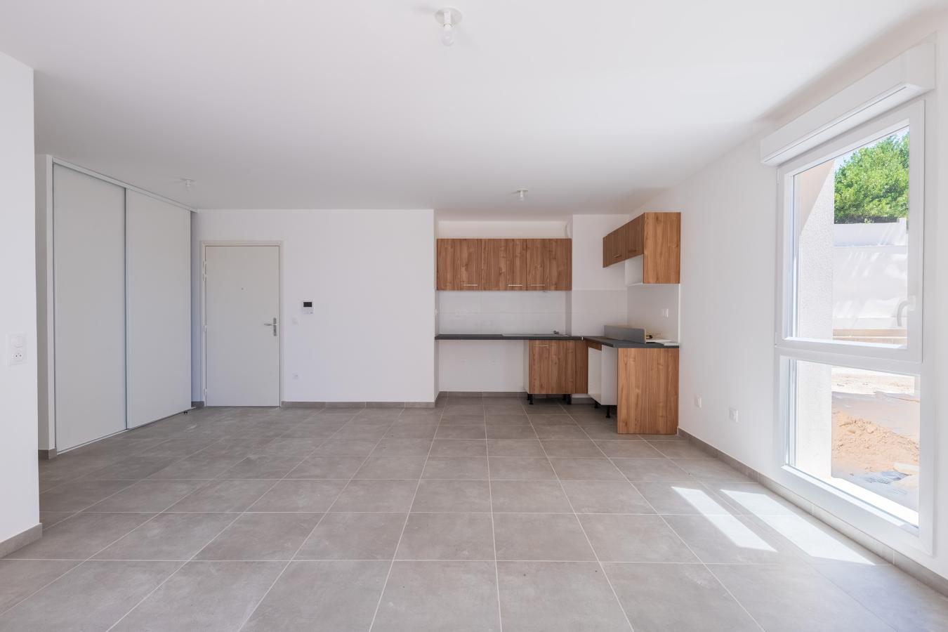 
																																							3 pièces - 
																																						2ème étage - 61m² - 964,44 € - Photo #2