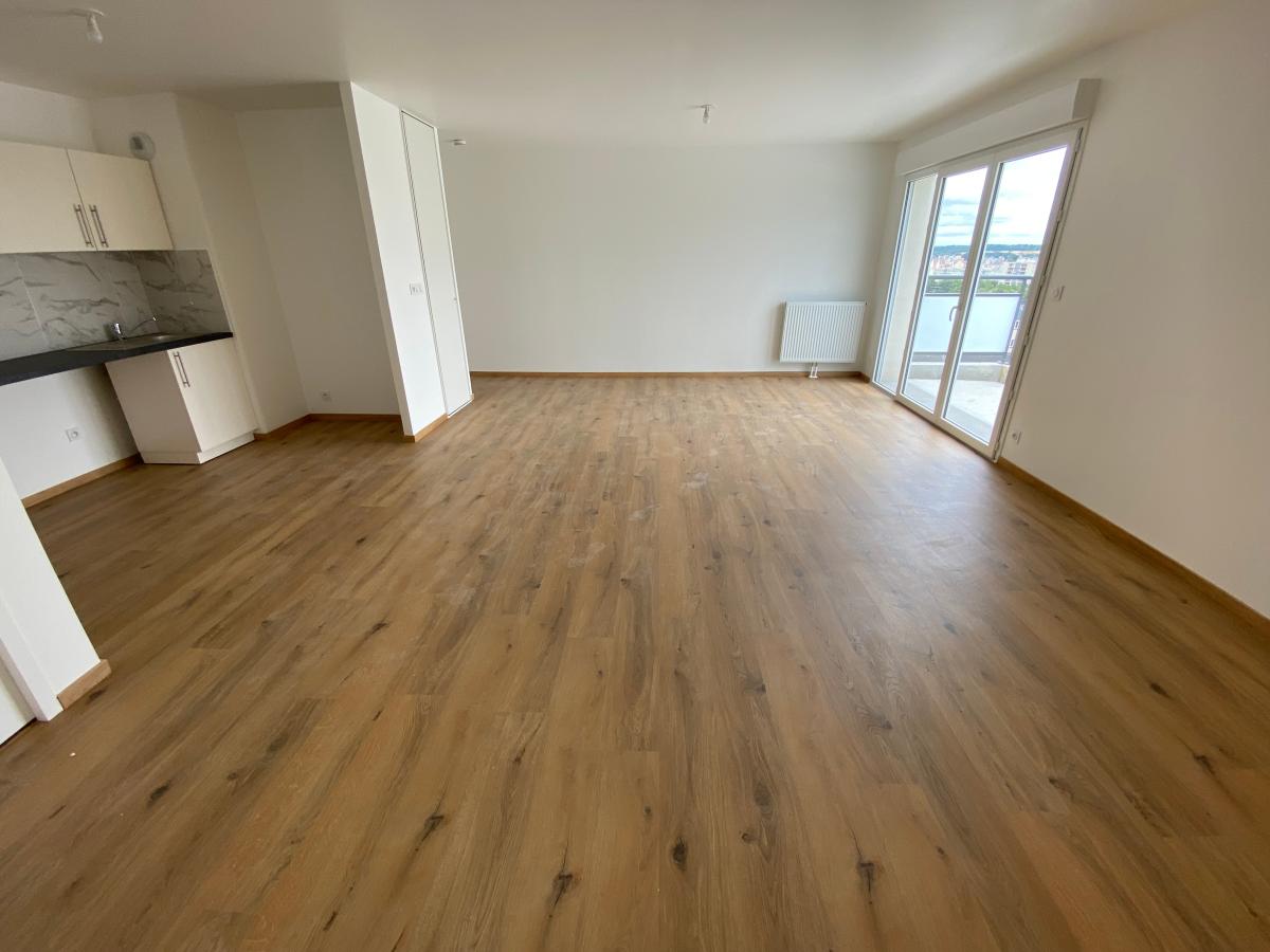 
																			4 pièces - 
																		5ème étage - 82m² - 829,93 € - Photo #1