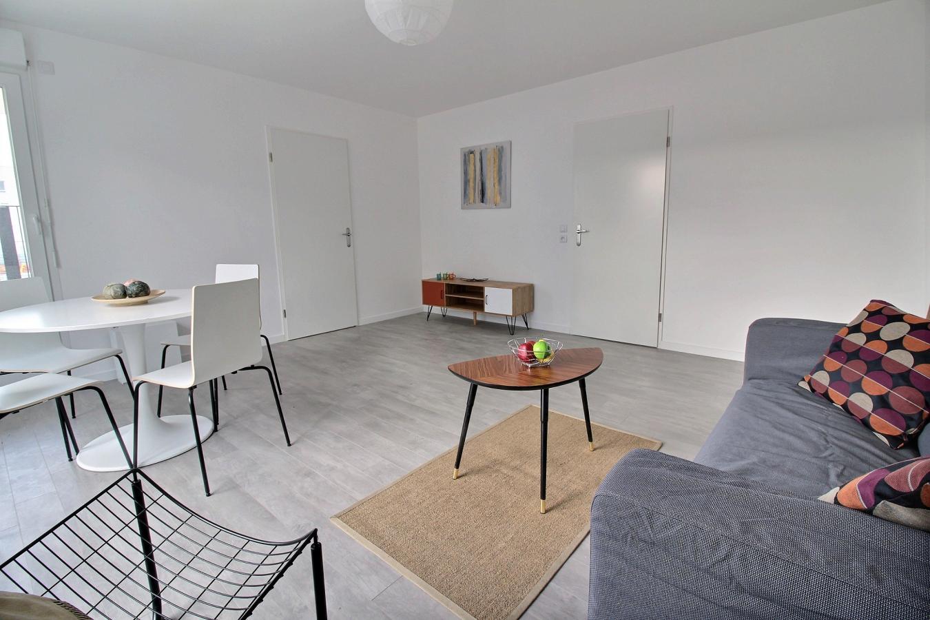 3 pièces - 1er étage - 61m² - 1 052,82 € - Photo #3
