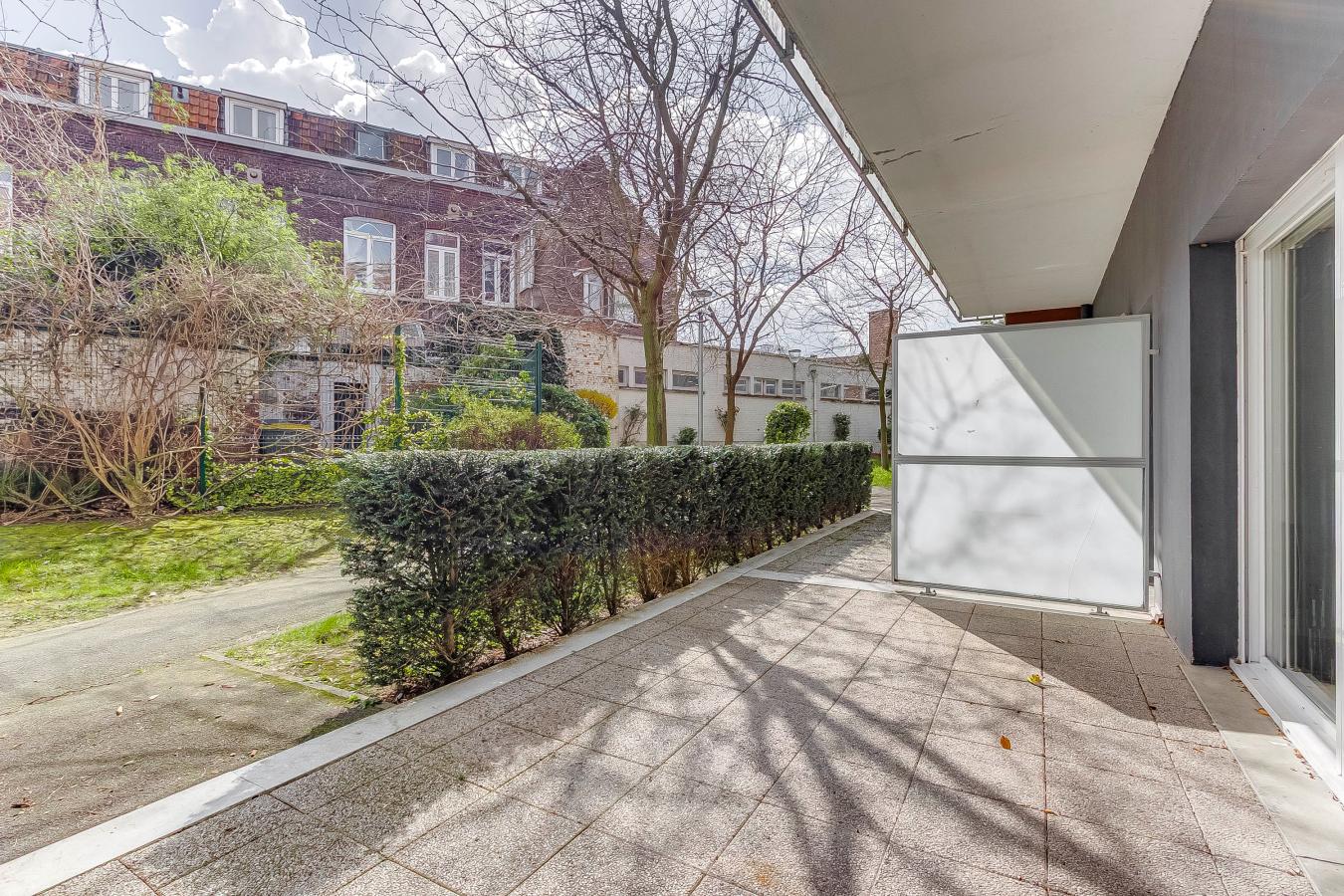 
																			4 pièces - 
																		RDC - 95m² - 1 055,81 € - Photo #4