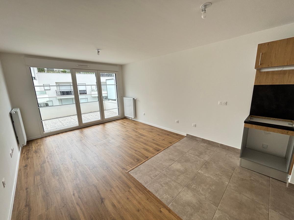 4 pièces - 5ème étage - 82m² - 1 797,58 € - Photo #3