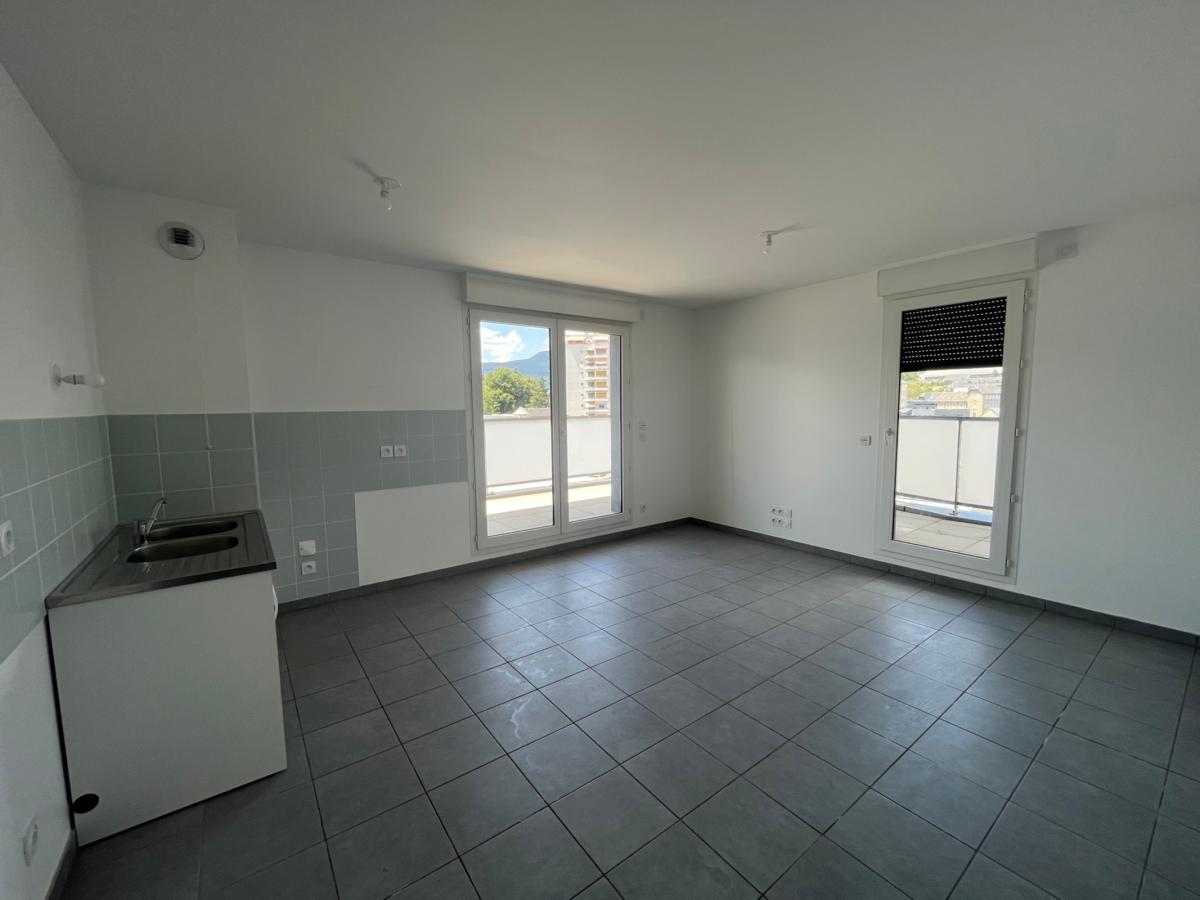 
																																							3 pièces - 
																																						5ème étage - 64m² - 787,12 € - Photo #1