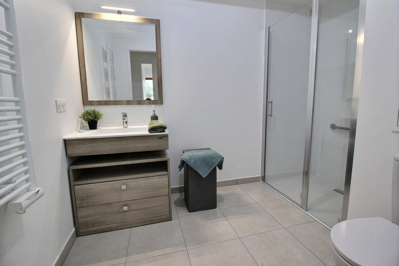 
																			3 pièces - 
																		3ème étage - 78m² - 1 459,74 € - Photo #1