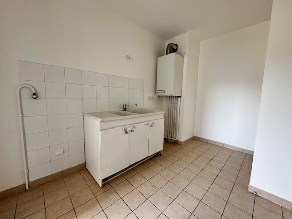 
																			3 pièces - 
																		4ème étage - 67m² - 1 301,21 € - Photo #1