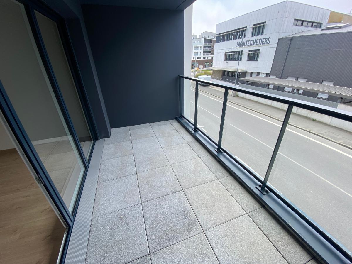 
																																							2 pièces - 
																																						1er étage - 41m² - 637,37 € - Photo #3