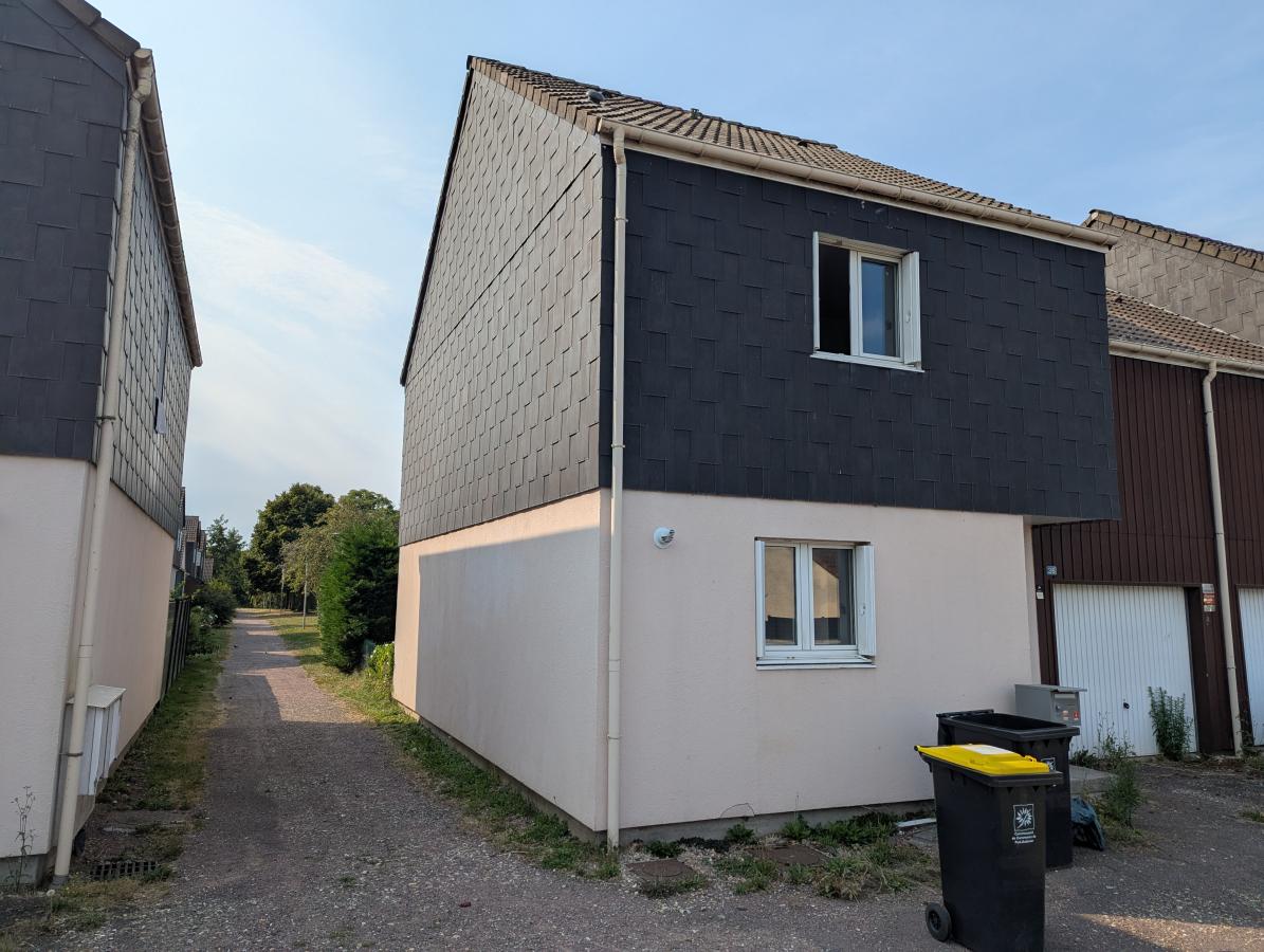 
																			5 pièces - 
																		RDC - 0m² - 139 000 € - Photo #1