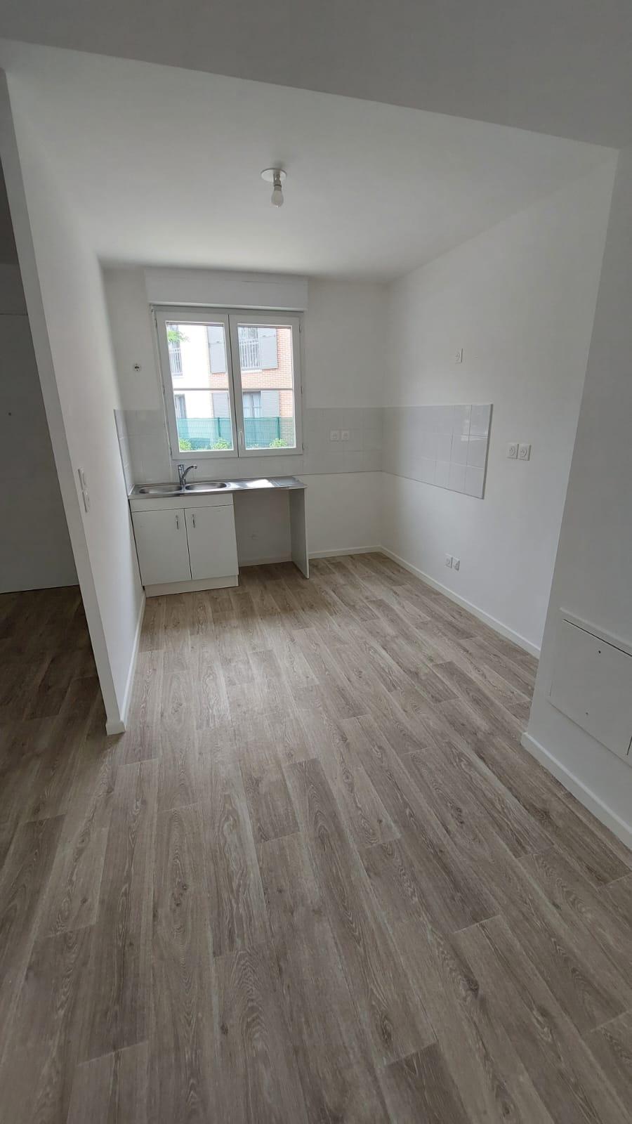 
																																							4 pièces - 
																																						RDC - 89m² - 895,08 € - Photo #2