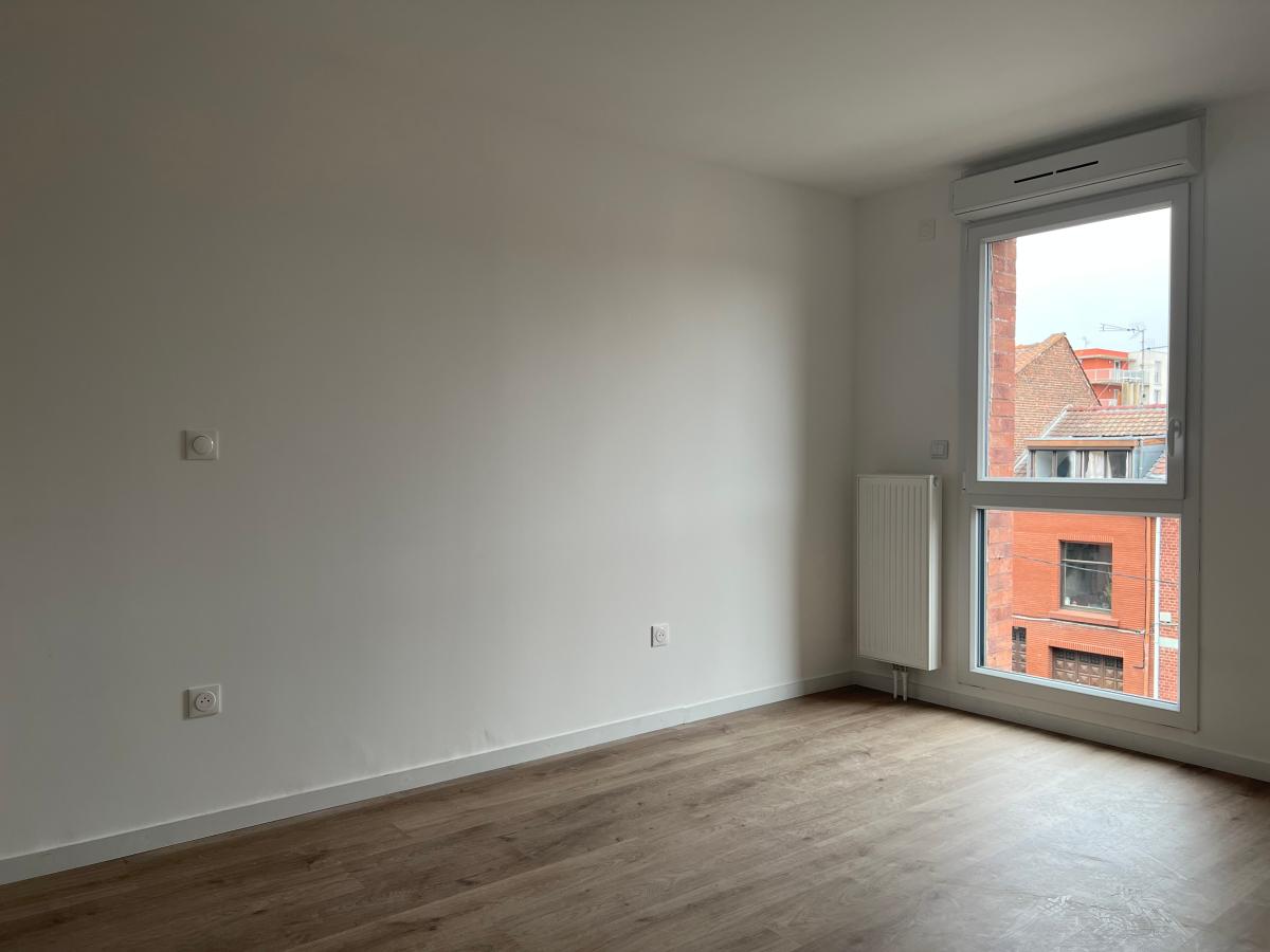 
																			1 pièce - 
																		RDC - 29m² - 388,63 € - Photo #0