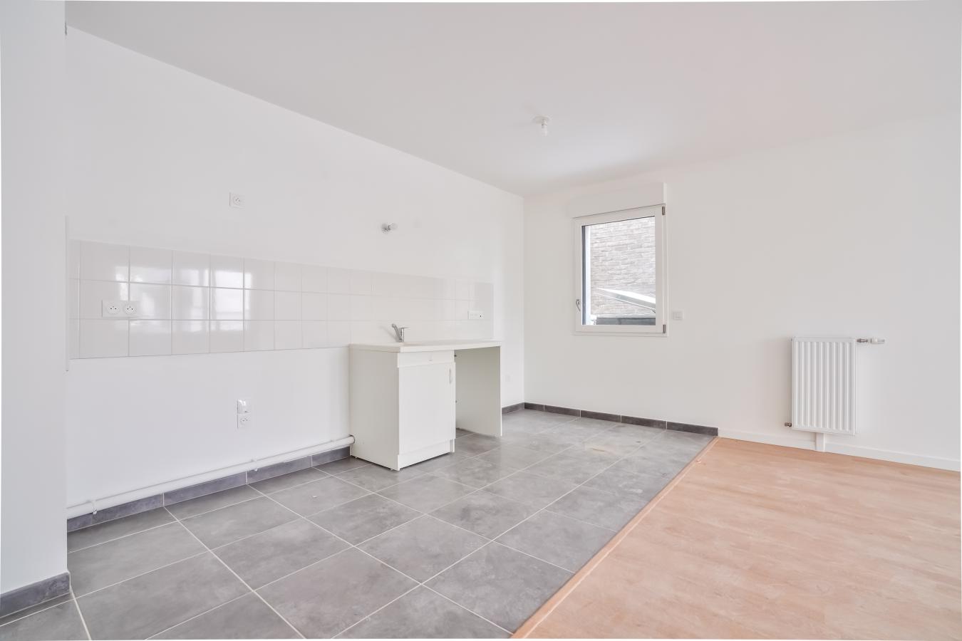
																			3 pièces - 
																		3ème étage - 63m² - 1 451,72 € - Photo #3