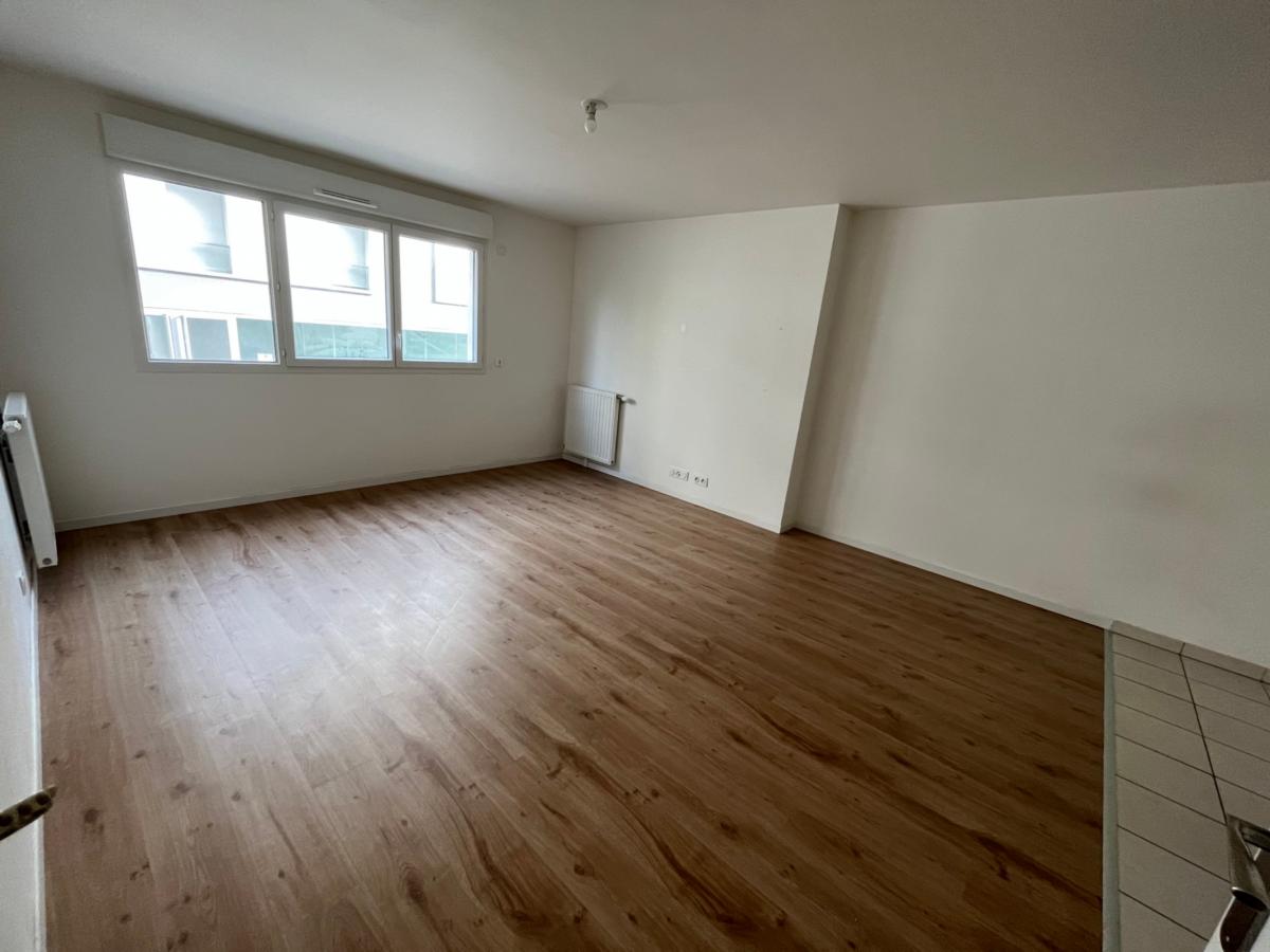 
																																							2 pièces - 
																																						RDC - 45m² - 877,15 € - Photo #4