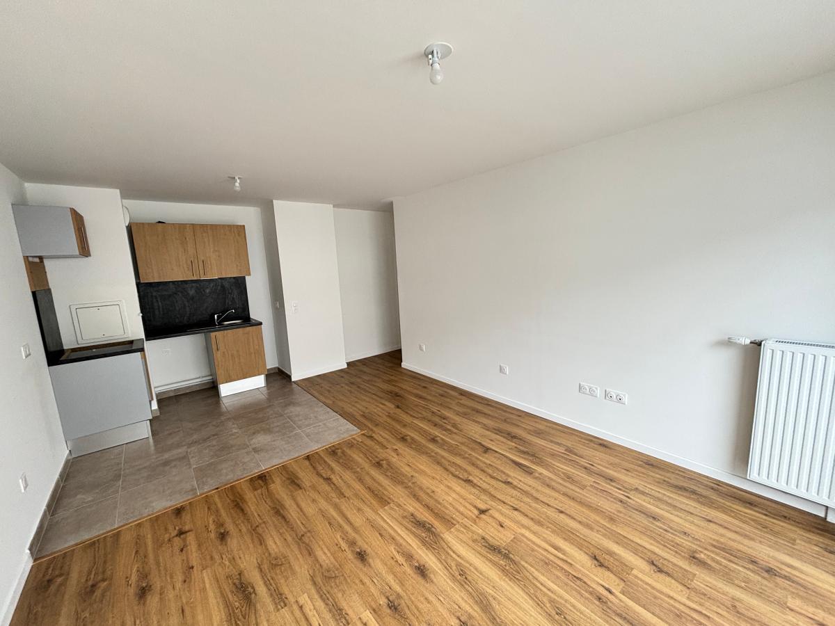4 pièces - 5ème étage - 82m² - 1 797,58 € - Photo #4