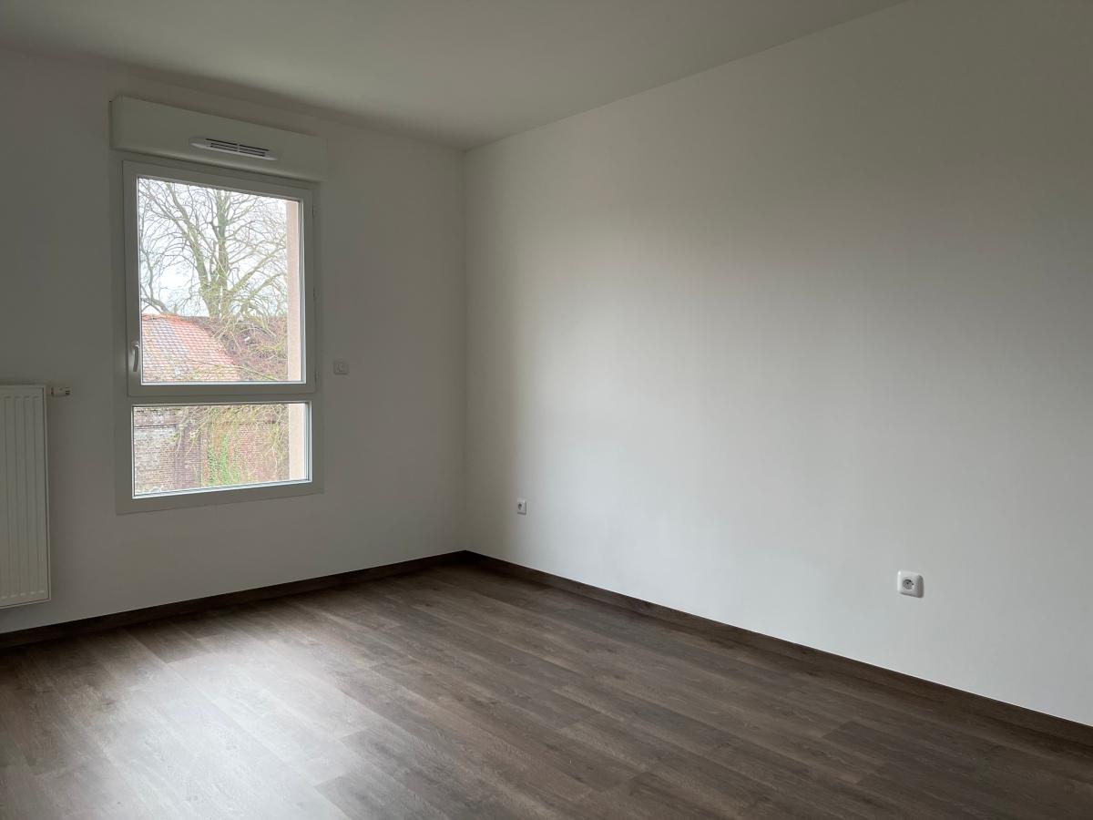 3 pièces - 2ème étage - 64m² - 763,98 € - Photo #3