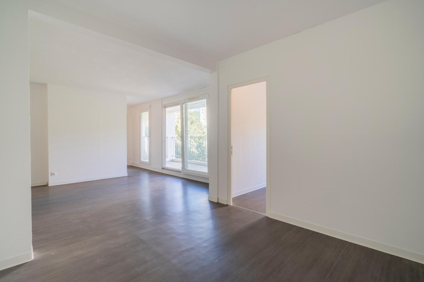 
																																							4 pièces - 
																																						4ème étage - 81m² - 144 700 € - Photo #4