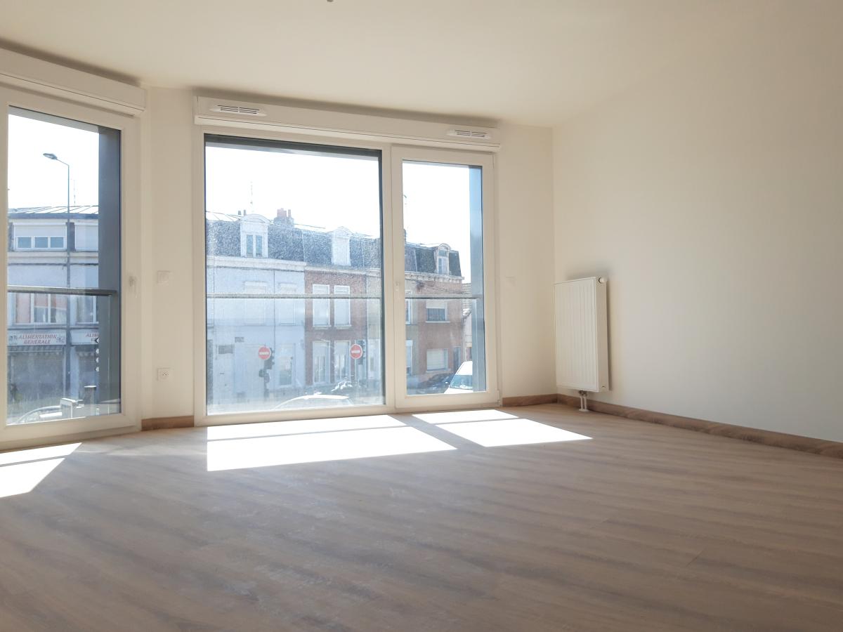 
																			4 pièces - 
																		4ème étage - 74m² - 932,77 € - Photo #2