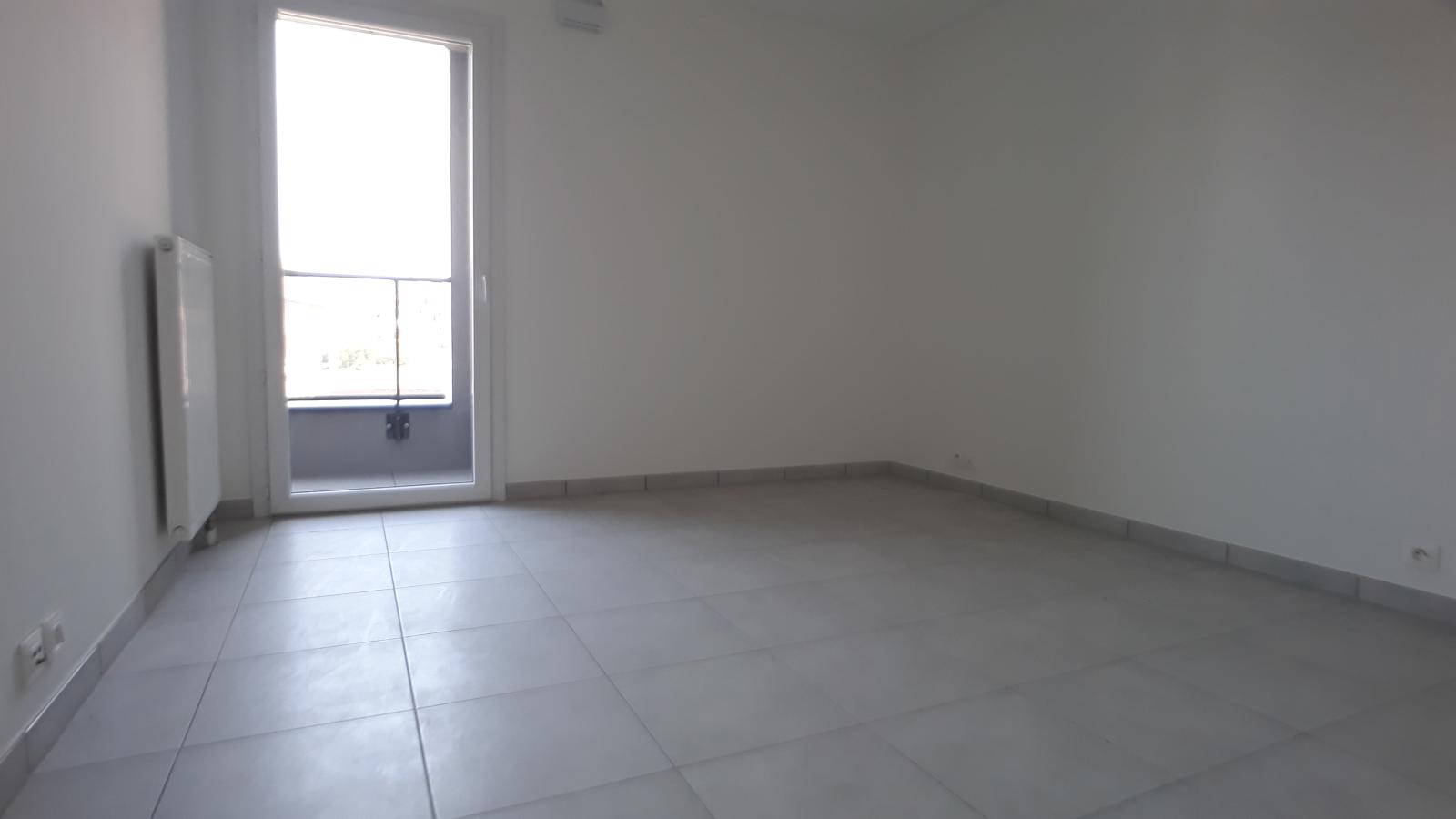 
																			2 pièces - 
																		3ème étage - 44m² - 761,00 € - Photo #3