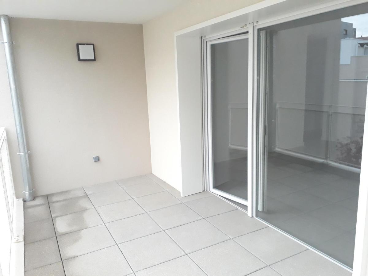 
																																							4 pièces - 
																																						2ème étage - 86m² - 1 283,24 € - Photo #4