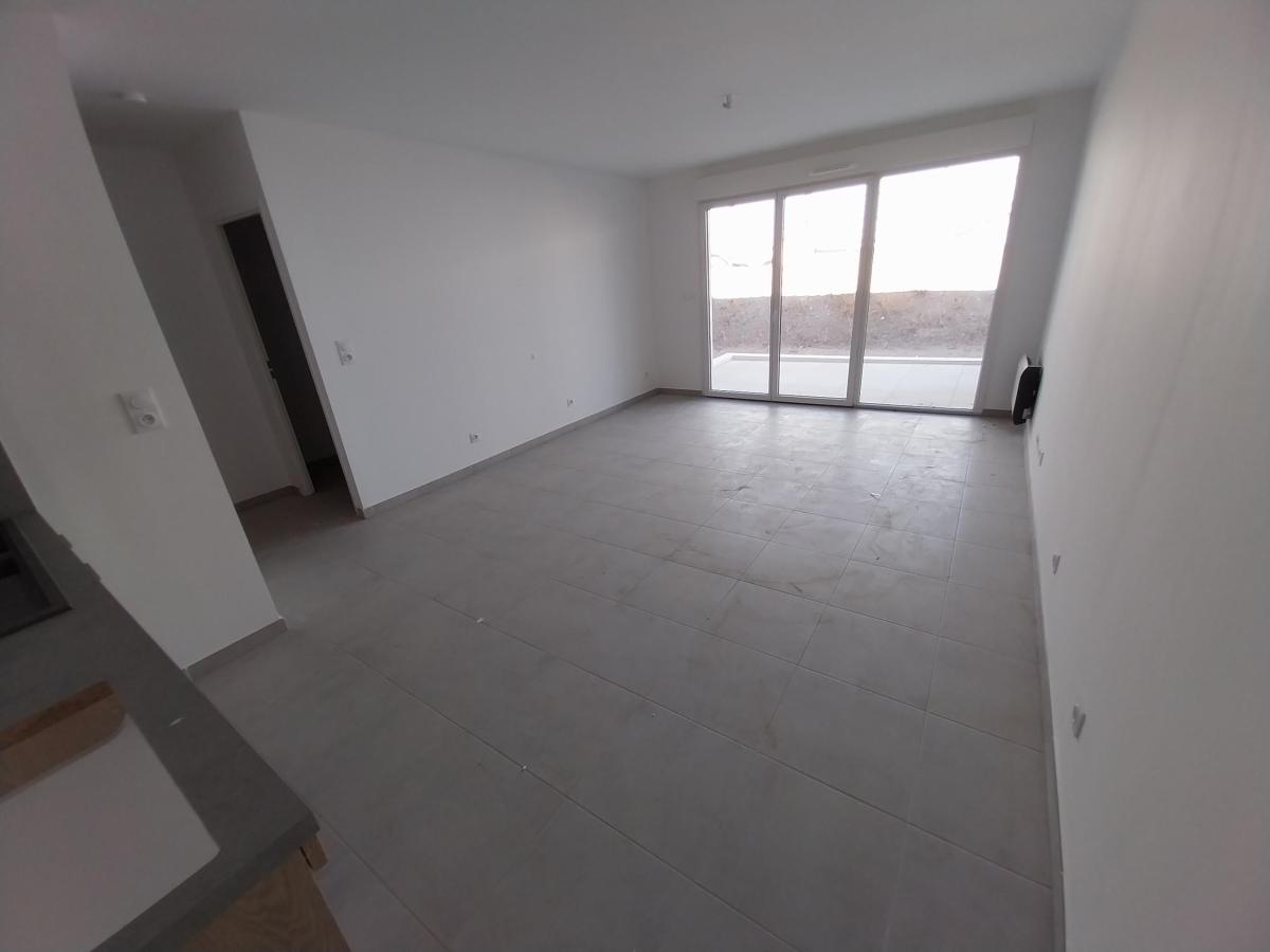 
																																							2 pièces - 
																																						RDC - 45m² - 792,33 € - Photo #3