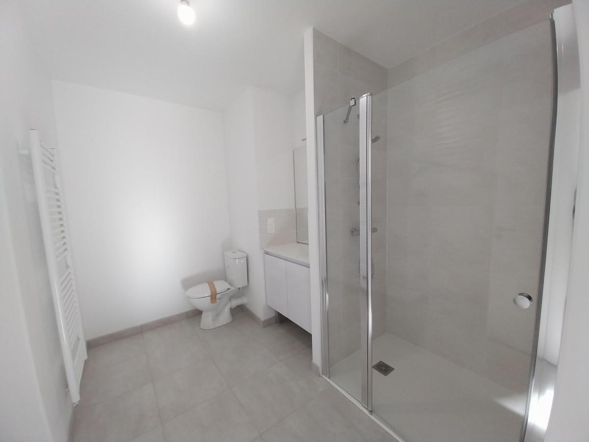 4 pièces - 2ème étage - 95m² - 1 197,44 € - Photo #5