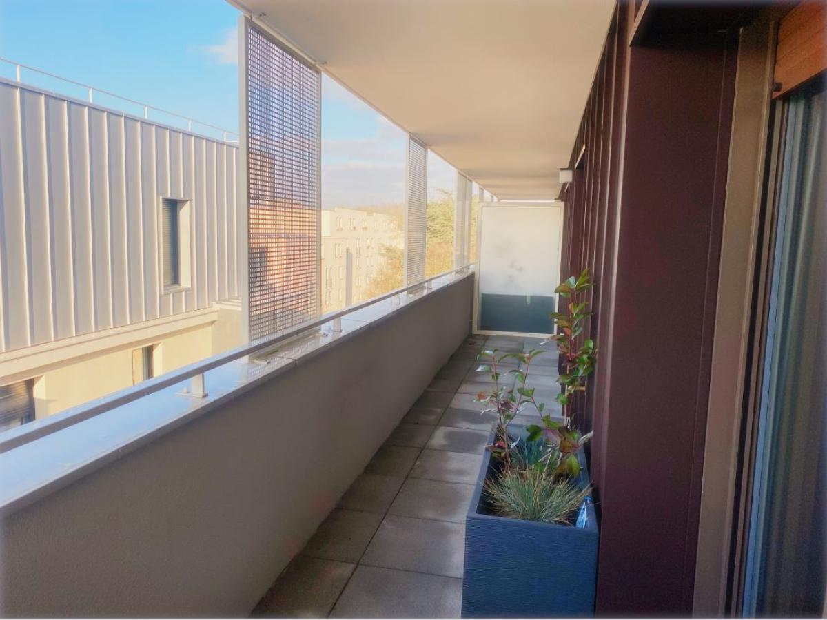 
																																							3 pièces - 
																																						4ème étage - 69m² - 1 298,18 € - Photo #1