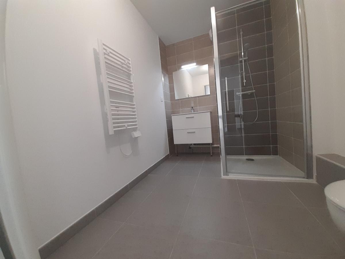 
																			3 pièces - 
																		3ème étage - 61m² - 868,12 € - Photo #2