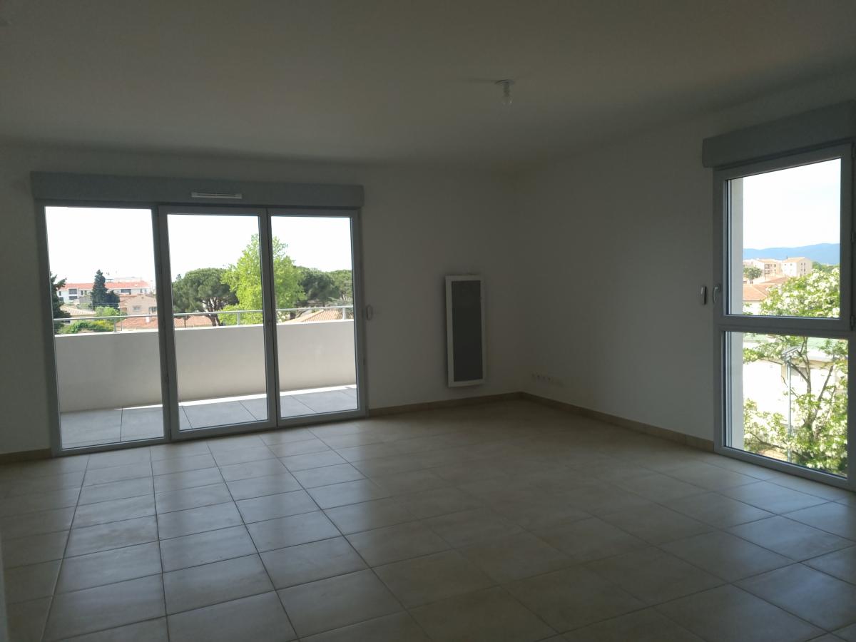 
																																							3 pièces - 
																																						3ème étage - 67m² - 910,49 € - Photo #2