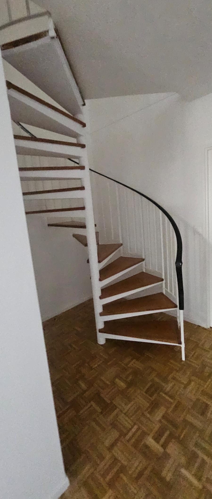 
																																							5 pièces - 
																																						RDC - 109m² - 1 894,98 € - Photo #2