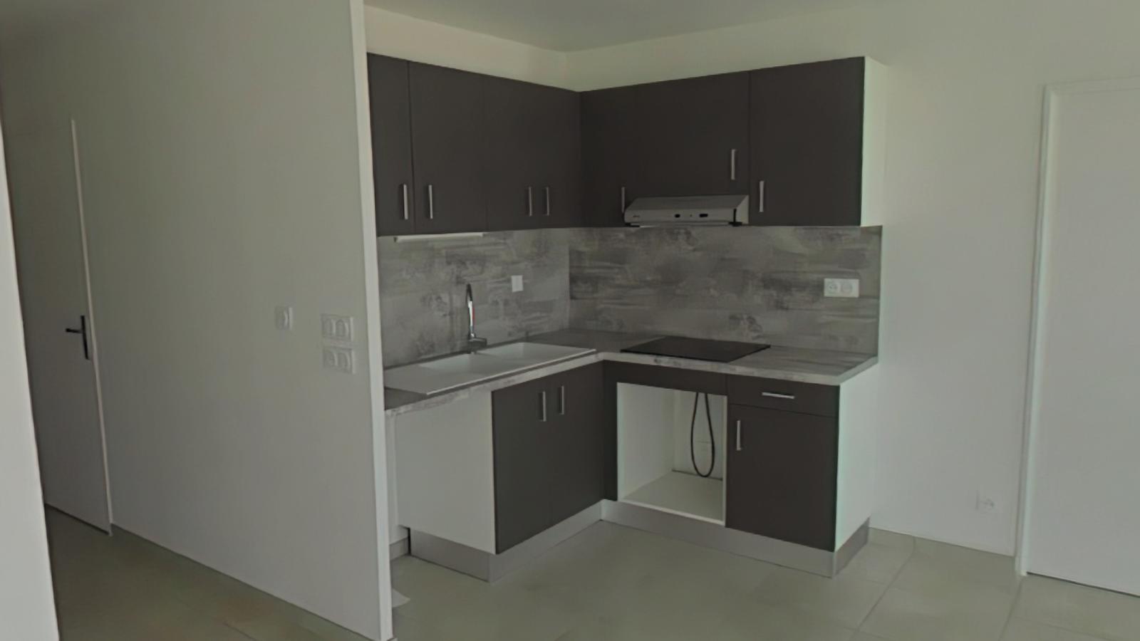 
																																							4 pièces - 
																																						2ème étage - 88m² - 1 273,23 € - Photo #2