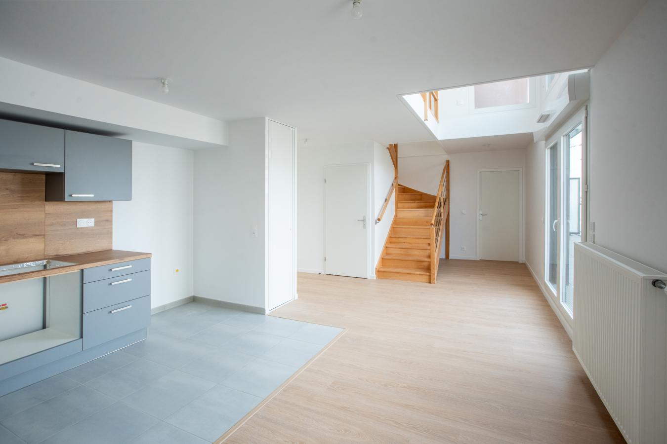 4 pièces - 6ème étage - 92m² - 2 150,43 € - Photo #2