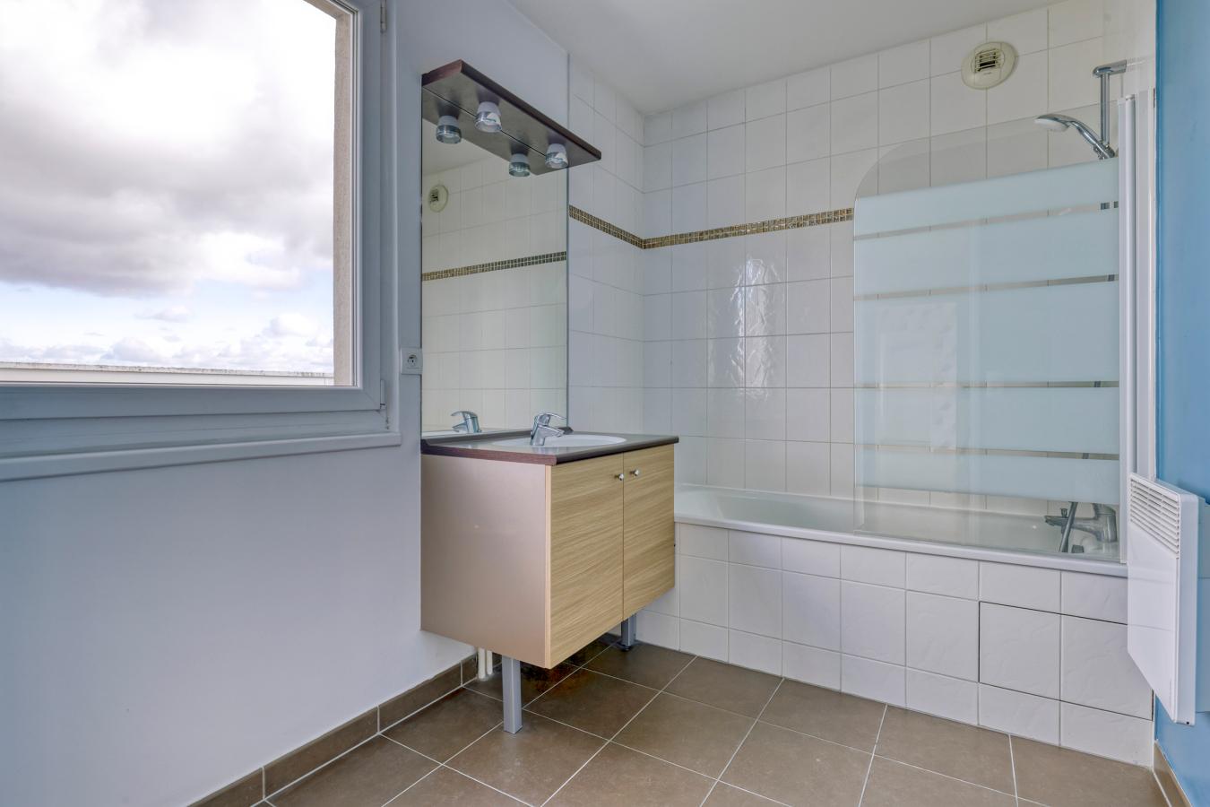 3 pièces - 6ème étage - 70m² - 1 933,78 € - Photo #5