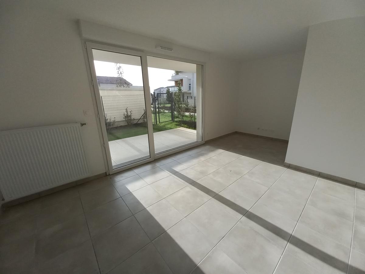 
																																							2 pièces - 
																																						RDC - 48m² - 574,30 € - Photo #3