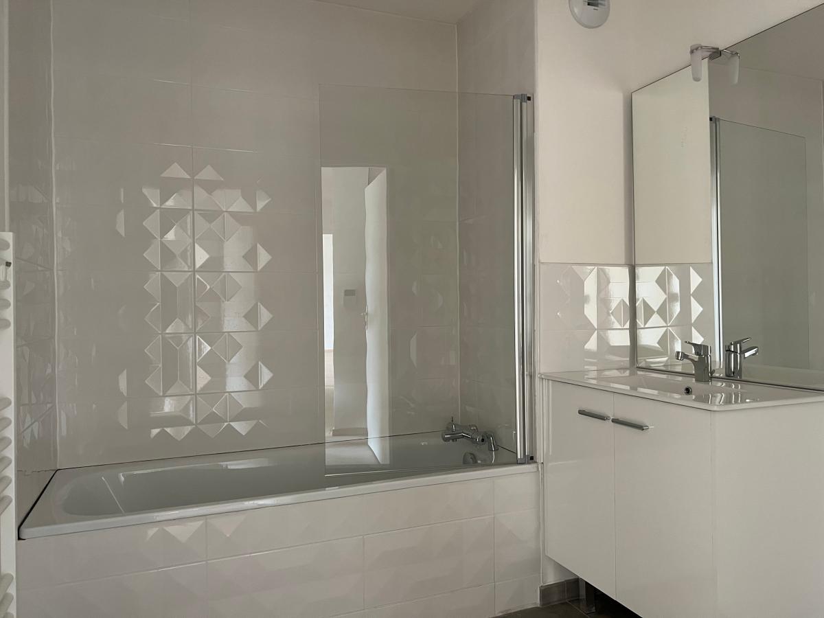 
																			3 pièces - 
																		2ème étage - 67m² - 767,43 € - Photo #3