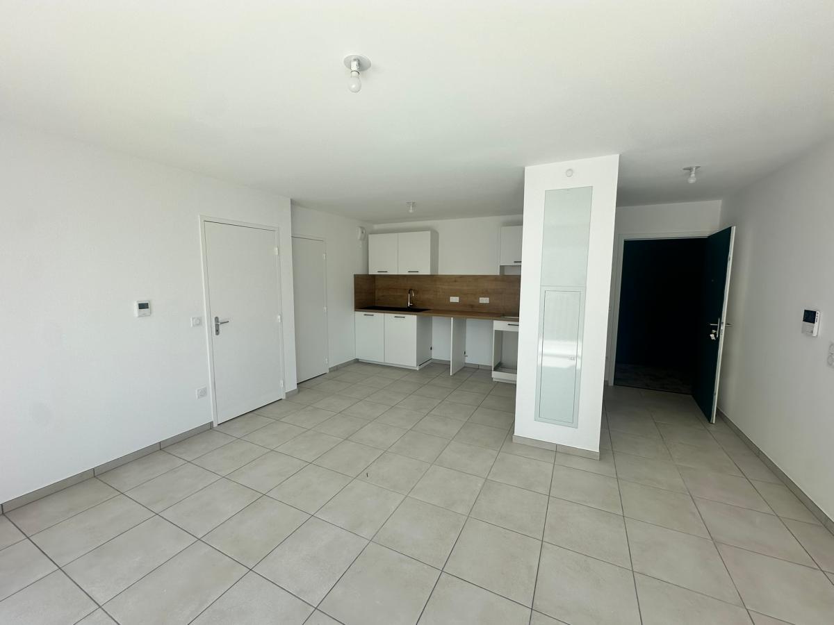 2 pièces - 2ème étage - 45m² - 621,34 € - Photo #1