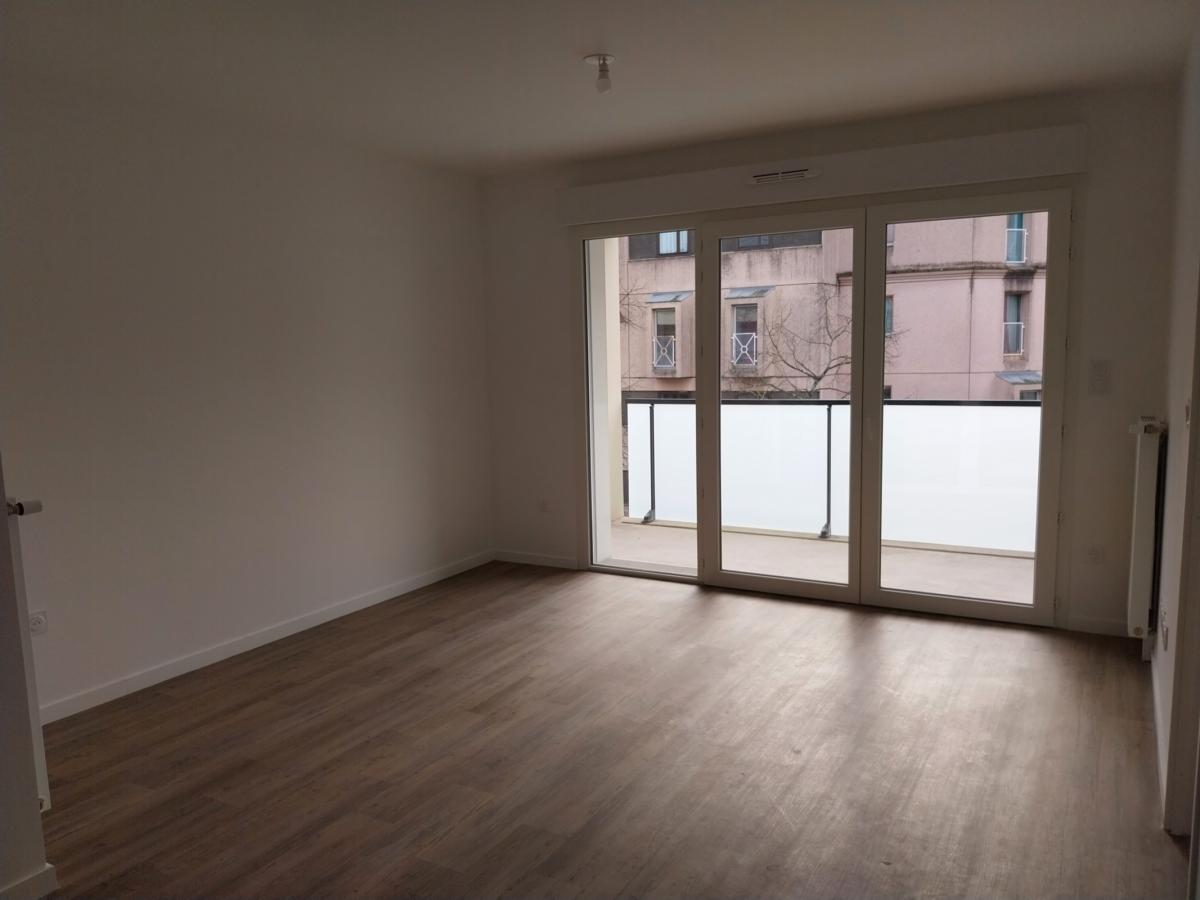 
																			2 pièces - 
																		3ème étage - 44m² - 616,07 € - Photo #1