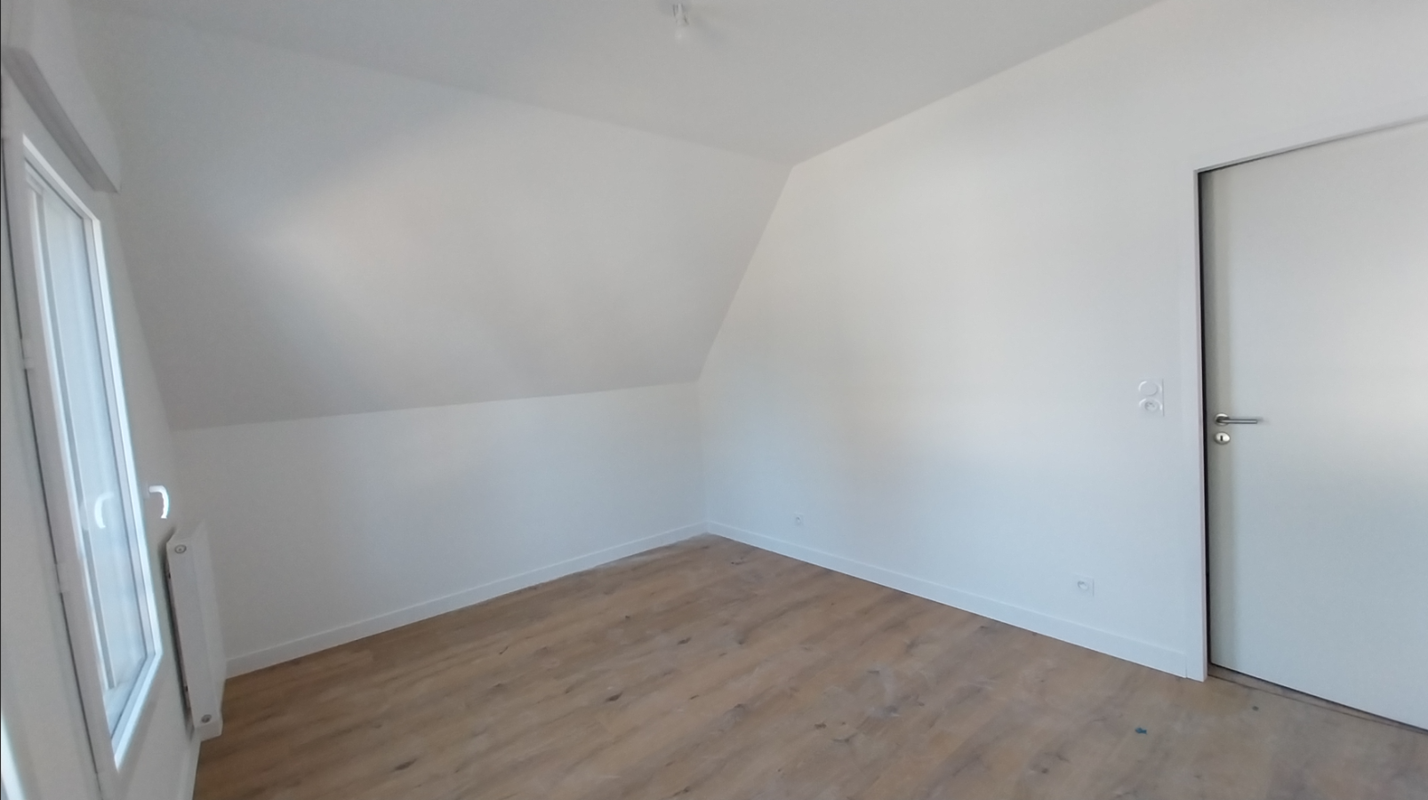 4 pièces - 2ème étage - 83m² - 1 024,48 € - Photo #5